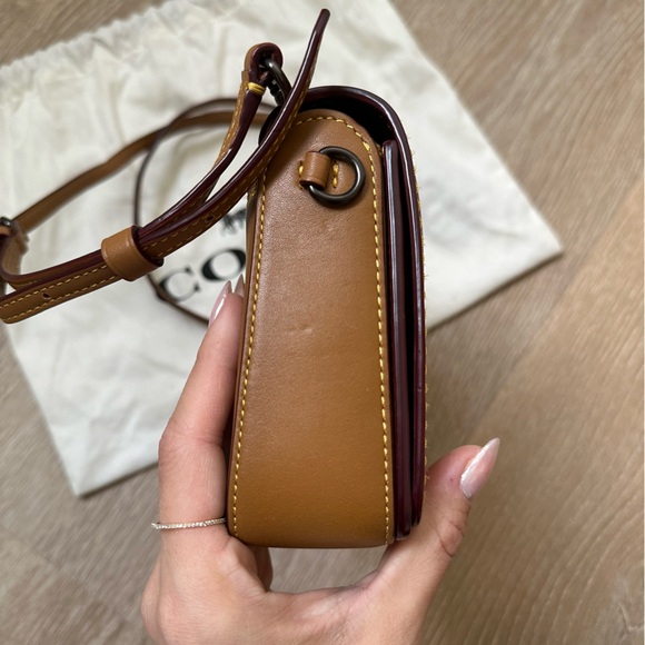 Gently Worn Coach Dinky Crossbody in Camel - Picture 6 of 15
